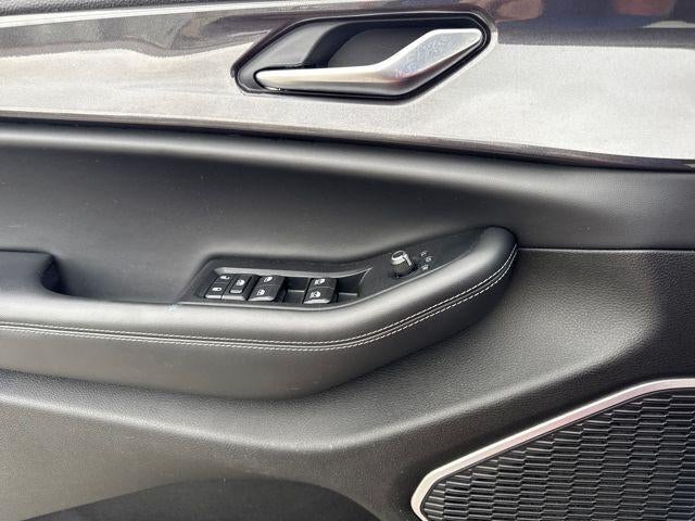 2022 Jeep Grand Cherokee L Altitude 4x2