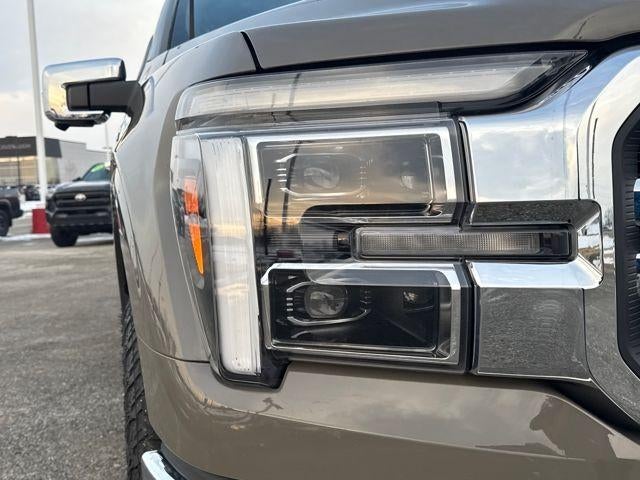 2025 Ford F-150 LARIAT 4WD SuperCrew 5.5' Box