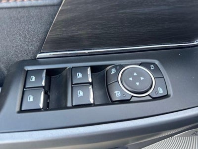 2025 Ford F-150 LARIAT 4WD SuperCrew 5.5' Box