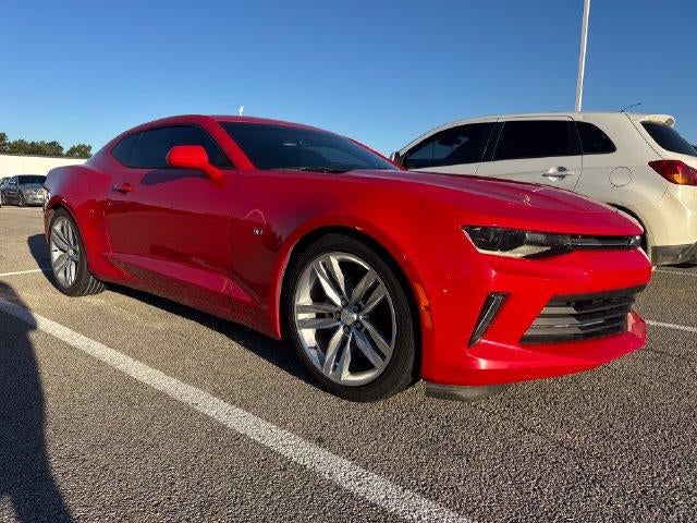2017 Chevrolet Camaro 2dr Coupe 2LT