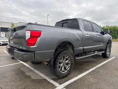 2018 Nissan Titan XD 4x4 Gas Crew Cab SV