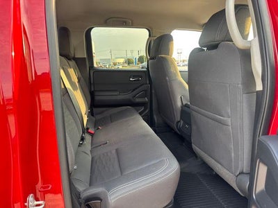 2024 Nissan Frontier Crew Cab 4x4 SV
