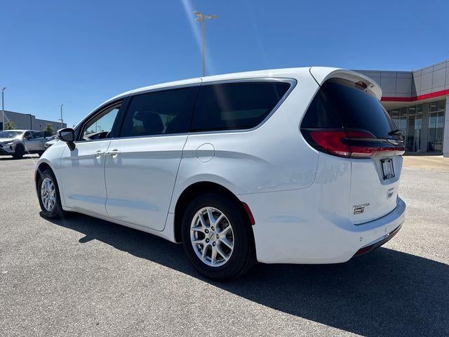 2023 Chrysler Pacifica Touring L FWD