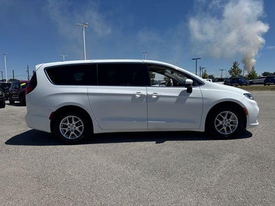 2023 Chrysler Pacifica Touring L FWD