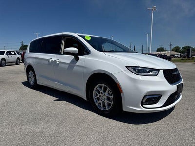 2023 Chrysler Pacifica Touring L FWD