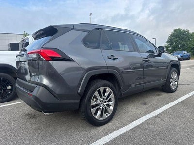 2022 Toyota RAV4 XLE Premium FWD (Natl)