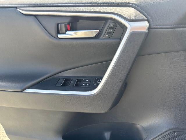 2022 Toyota RAV4 Hybrid XSE AWD (Natl)
