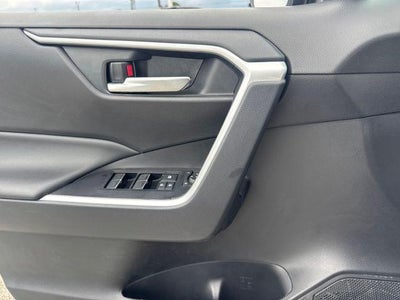 2025 Toyota RAV4 XLE FWD (GS)