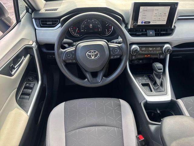 2025 Toyota RAV4 XLE FWD (GS)