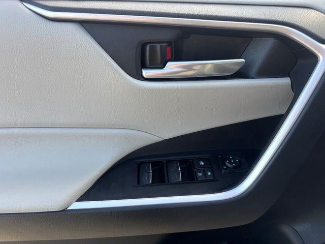 2025 Toyota RAV4 XLE FWD (GS)