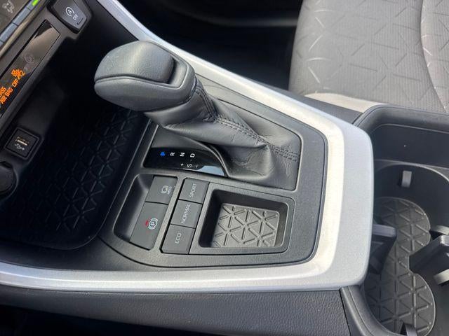 2025 Toyota RAV4 XLE FWD (GS)