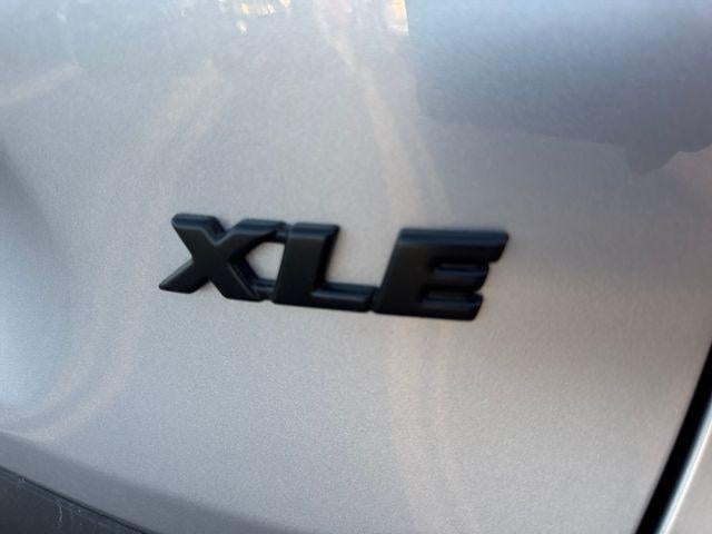 2025 Toyota RAV4 XLE FWD (GS)
