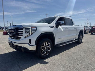 2022 GMC Sierra 1500 Crew Cab Short Box 4-Wheel Drive SLT