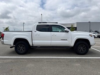 2022 Toyota Tacoma 2WD 2WD SR5 Double Cab 5' Bed V6 AT (GS)