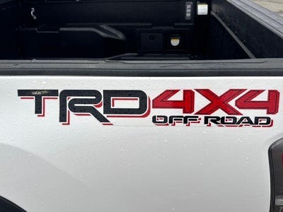 2023 Toyota Tacoma 4WD 4WD SR Double Cab 5' Bed V6 AT (GS)