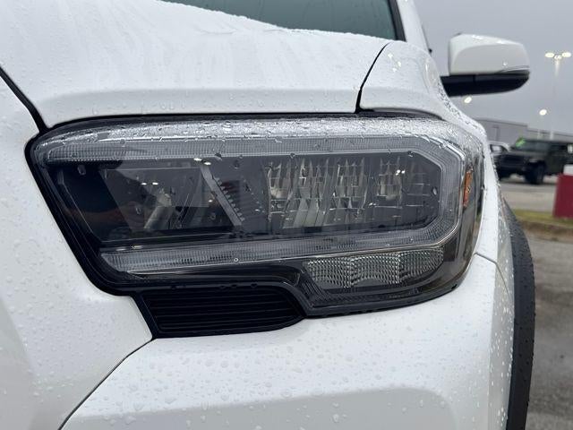 2023 Toyota Tacoma 4WD 4WD SR Double Cab 5' Bed V6 AT (GS)