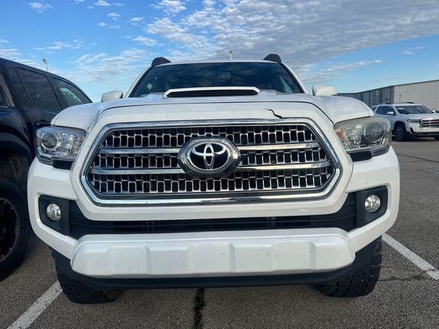 2017 Toyota Tacoma SR5 Double Cab 5' Bed V6 4x4 AT (GS)