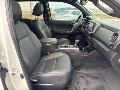 2023 Toyota Tacoma 4WD 4WD SR5 Double Cab 6' Bed V6 AT (Natl)