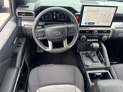 2026 Toyota Tacoma 2WD 2WD TRD Sport Double Cab 5' Bed AT (Natl)