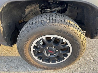 2025 Toyota Tacoma 4WD 4WD TRD Off Road Double Cab 5' Bed AT (Natl)