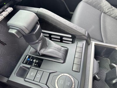 2025 Toyota Tacoma 2WD 2WD SR5 Double Cab 5' Bed AT (SE)