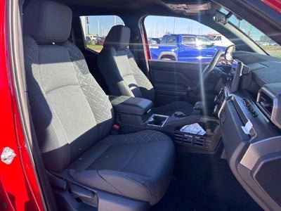 2026 Toyota Tacoma 4WD 4WD SR5 Double Cab 5' Bed AT (GS)