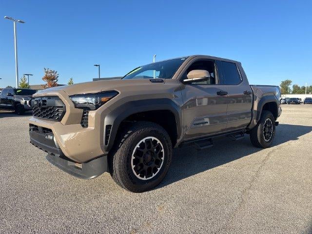 2026 Toyota Tacoma 4WD 4WD TRD Off Road Hybrid Double Cab 5' Bed AT (Natl)