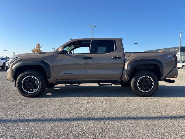 2026 Toyota Tacoma 4WD 4WD TRD Off Road Hybrid Double Cab 5' Bed AT (Natl)