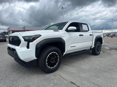 2025 Toyota Tacoma 4WD 4WD TRD Off Road Hybrid Double Cab 5' Bed AT (Natl)