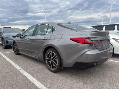 2025 Toyota Camry XLE (SE)