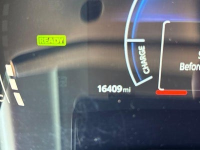 2025 Toyota Camry SE (SE)