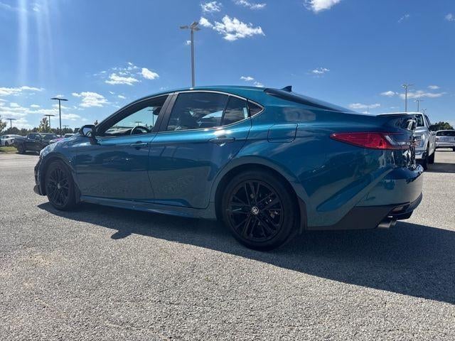 2025 Toyota Camry SE (SE)