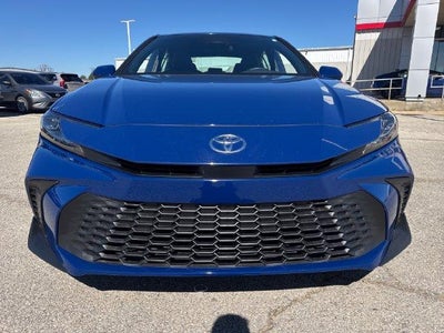 2025 Toyota Camry SE (SE)