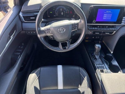 2025 Toyota Camry SE (SE)