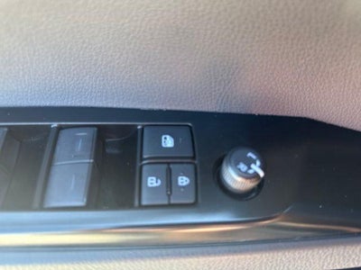 2025 Toyota Camry SE (SE)