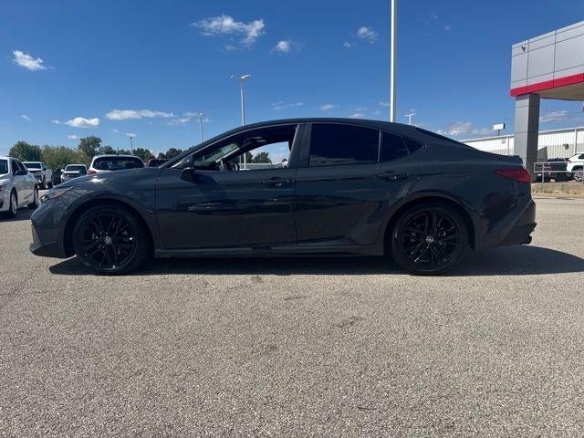 2025 Toyota Camry SE (SE)