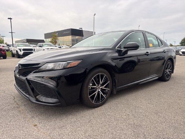 2021 Toyota Camry SE Auto (SE)