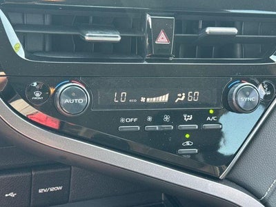2023 Toyota Camry SE Auto (SE)