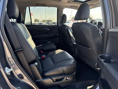 2022 Honda Pilot Touring 7-Passenger 2WD