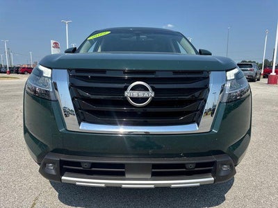 2022 Nissan Pathfinder SL 2WD