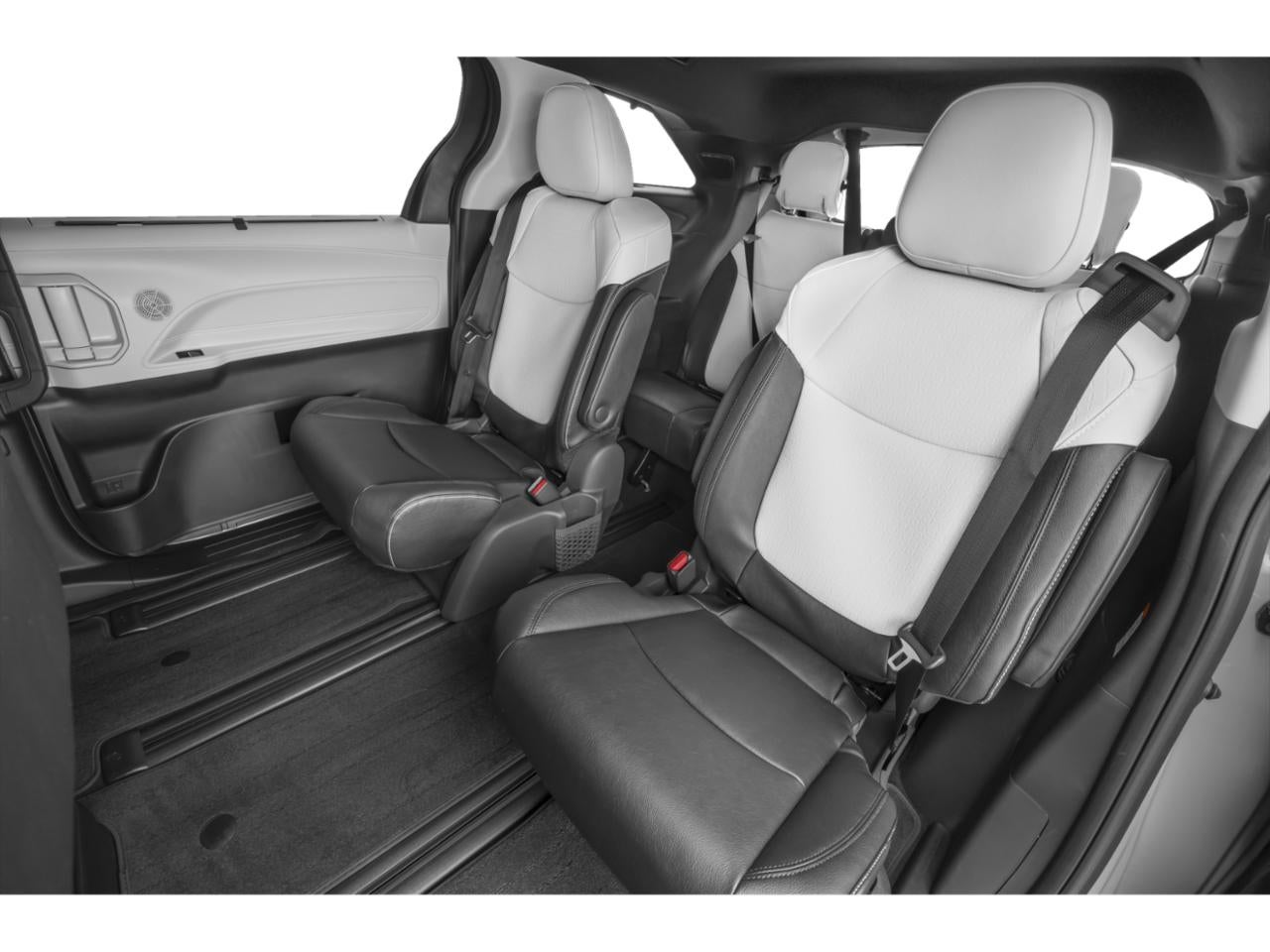 2025 Toyota Sienna XSE FWD 7-Passenger (Natl)
