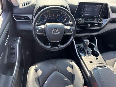 2021 Toyota Highlander Hybrid XLE FWD (Natl)