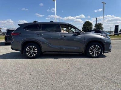 2021 Toyota Highlander Hybrid XLE FWD (Natl)