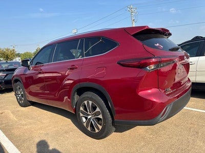 2020 Toyota Highlander XLE FWD (Natl)