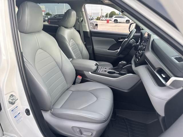 2022 Toyota Highlander XLE AWD (Natl)