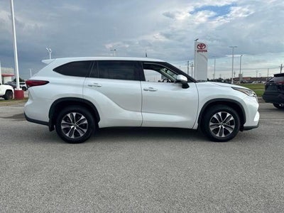 2022 Toyota Highlander XLE AWD (Natl)