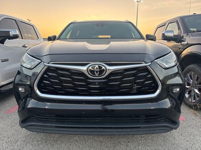 2022 Toyota Highlander Limited FWD (GS)