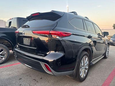2022 Toyota Highlander Limited FWD (GS)