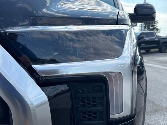 2025 Toyota Tundra 4WD 4WD Limited CrewMax 5.5' Bed (Natl)