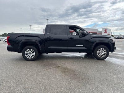 2025 Toyota Tundra 4WD 4WD SR5 CrewMax 5.5' Bed (SE)